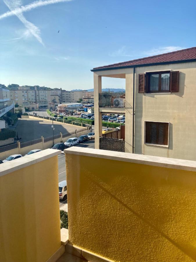 Appartamento Tizzy La Maddalena  Dış mekan fotoğraf